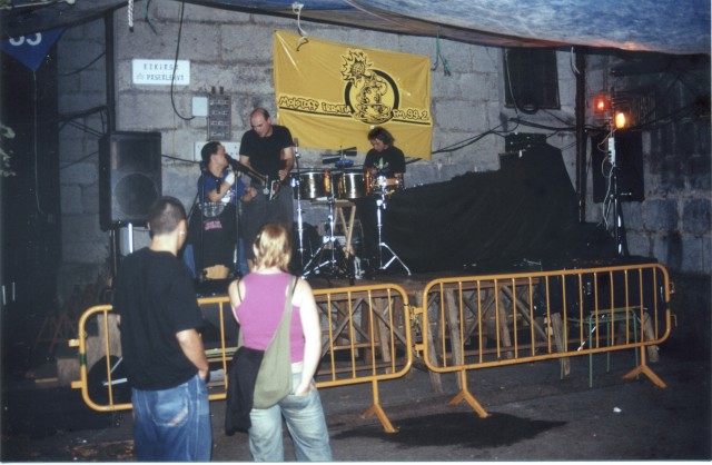 MOLOTOFF TXOSNA 2004 17.jpg